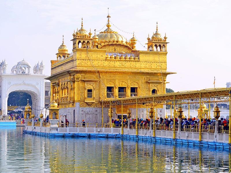 Noida to Amritsar taxi